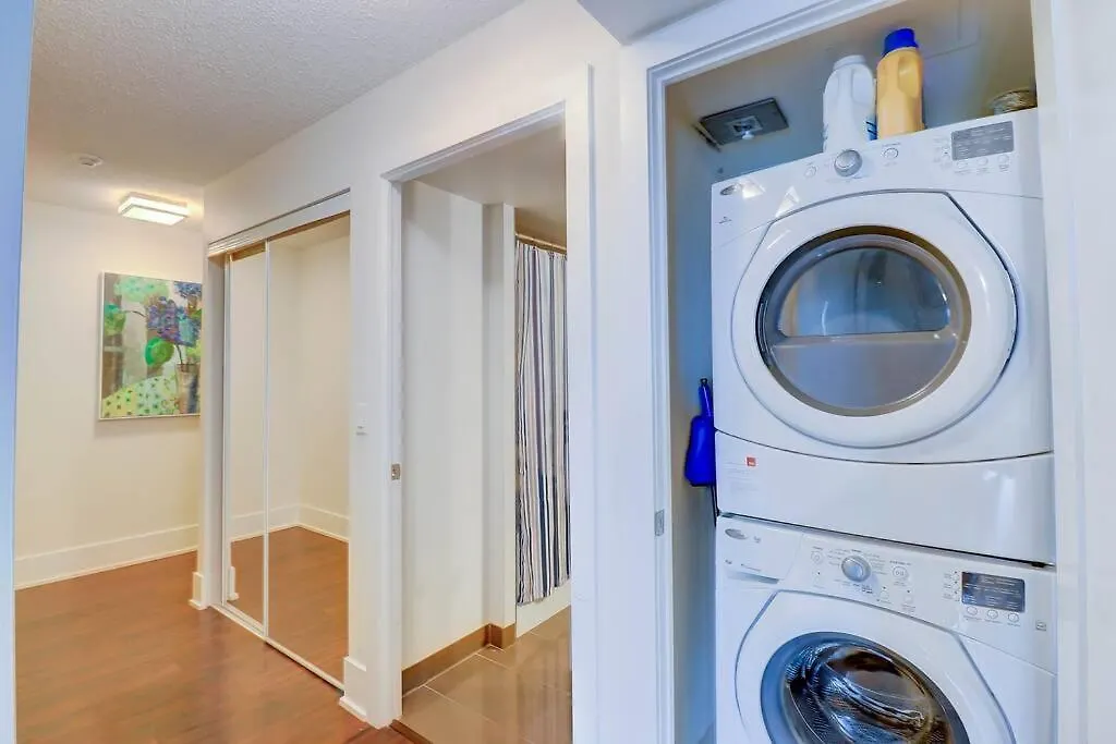 Planurstay - 2Br & 2Bth 300 Front Street West Toronto Canada